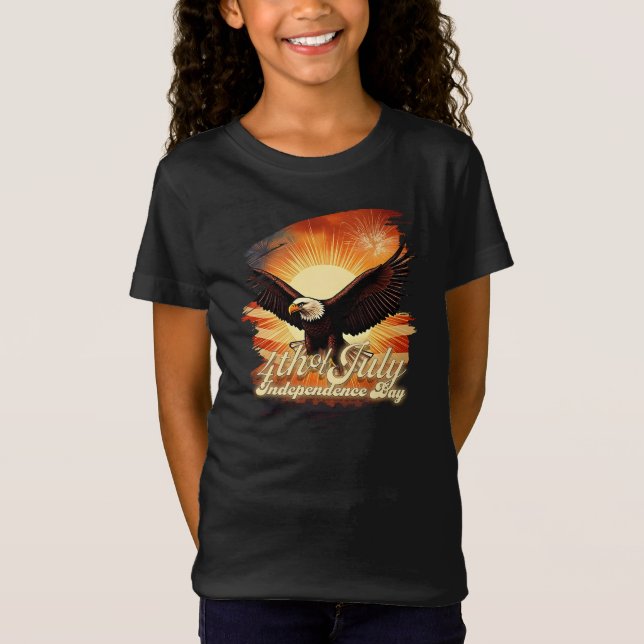 Camiseta 4 de julio - Majestic Eagle and Fireworks Tribute  (Anverso)