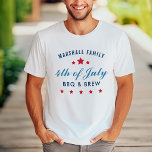 Camiseta 4 de julio Reunión familiar de Personalizados de B<br><div class="desc">Los elegantes camisetas del 4 de julio pueden ser totalmente personalizados para su evento especial. El diseño presenta colores marinos,  rojos,  blancos y azules clásicos con acentos estrella.</div>