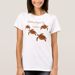 Camiseta 4 tortugas de Hawksbill en frente. 1 pequeña
