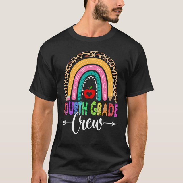 Camiseta 4th Fourth Grade Crew Rainbow Leopard Teacher Back (Anverso)