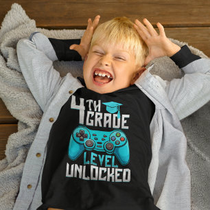 Camiseta 4th Grade Unlocked Gamer Graduation