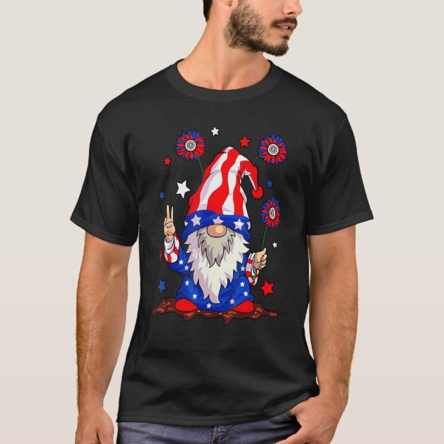 Camiseta 4th of July USA American Flag Gnomes Patriotic Men (Anverso)