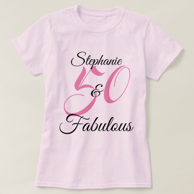 Camiseta 50 y Fabuloso Cumpleaños Personalizado Fiesta Rosa (Diseño del anverso)