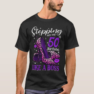 Camiseta 50 y fabulosos tacones altos entrando en mi 50° B