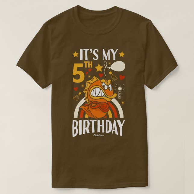 Camiseta 5.º Regalo de pescado de cumpleaños (Diseño del anverso)