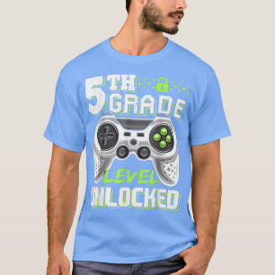 Camiseta 5.º videojuego desbloqueado de nivel universitario