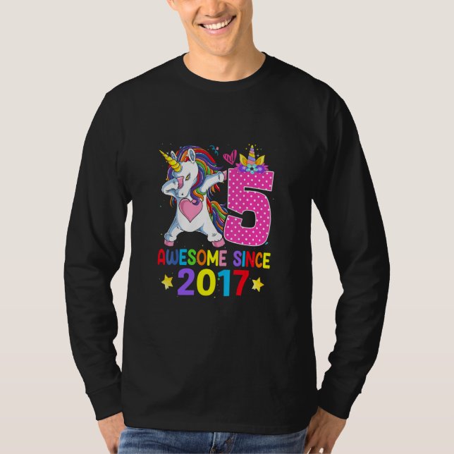 Camiseta 5 asombrosos desde 2017 Dabbing Unicorn (Anverso)