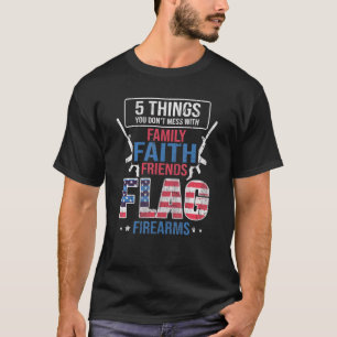 Camiseta 5 cosas con las que no te encuentras por patriotis