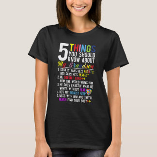 Camiseta 5 cosas que debes saber sobre el autismo de mi nie