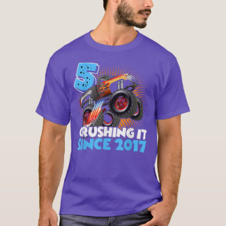Camiseta 5 Crushing It Since 2017 Monster Truck 5th Birthda
