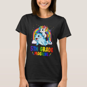 Camiseta 5 Grado mágico Unicornio montando Narwhal de vuelt