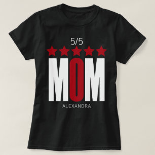 Camiseta 5 Star Mom Red White Typography Name Personalizado