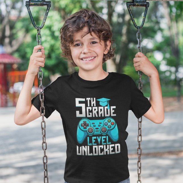 Camiseta 5th Grade Unlocked Gamer Graduation (Subido por el creador)