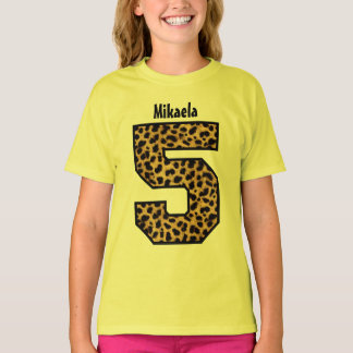 Camiseta 5to Nombre de encargo de cinco años V2 del
