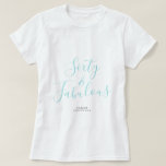 Camiseta 60 Fabulous Blue Custom Name 60th Birthday Gift<br><div class="desc">Celebre el giro de 60 en estilo con este nombre personalizado con la moderna camiseta de cumpleaños 60 con el texto 60 y elegante caligrafía de escritura azul turquesa. Simplemente agrega tu nombre a esta camiseta de la celebración de los 60 años. Perfecto regalo de cumpleaños para un niño de...</div>