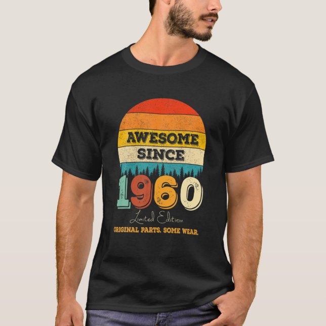 Camiseta 62º Cumpleaños Increíble Desde 1960 Partes Origina (Anverso)