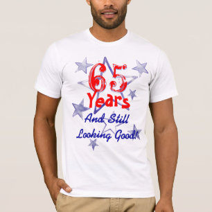 Camiseta 65 años todavía que miran a la buena fiesta de