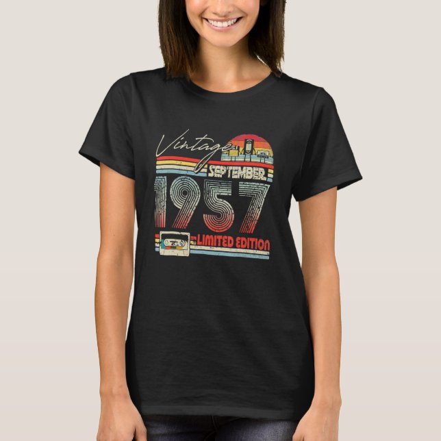 Camiseta 65 cumpleaños septiembre 1957 Cassette de época (Anverso)