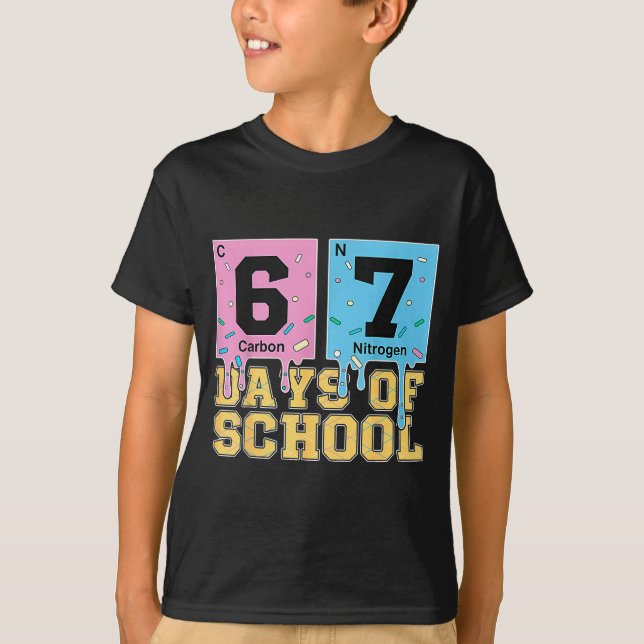 Camiseta 67º día de la escuela elementos químicos profesor  (Anverso)
