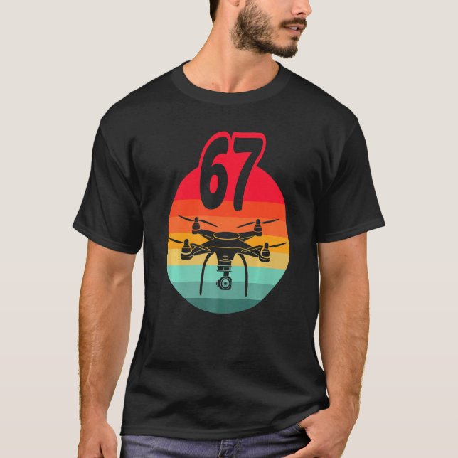 Camiseta 67 Años I Drones Retro De Control Remoto Con C (Anverso)