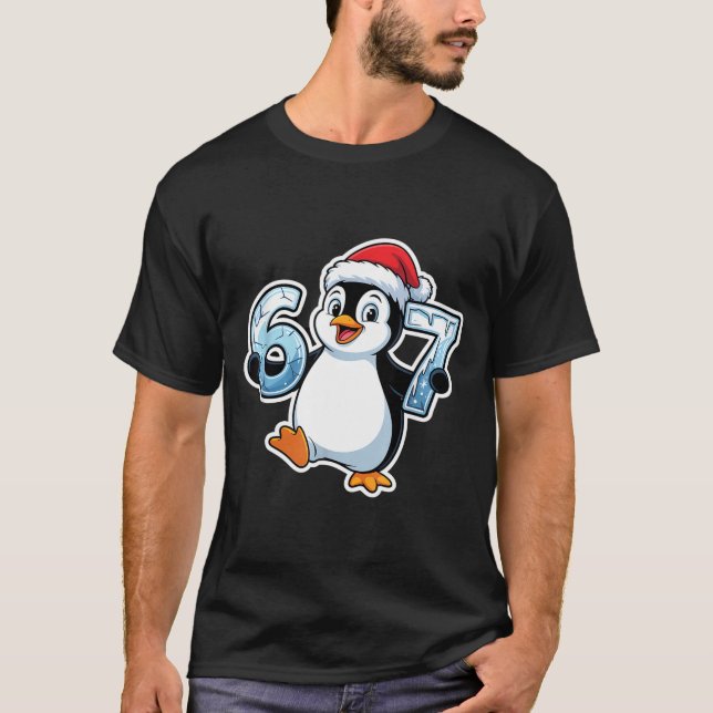 Camiseta 67 Christmas Penguin Santa Hat Birthday Holiday  (Anverso)