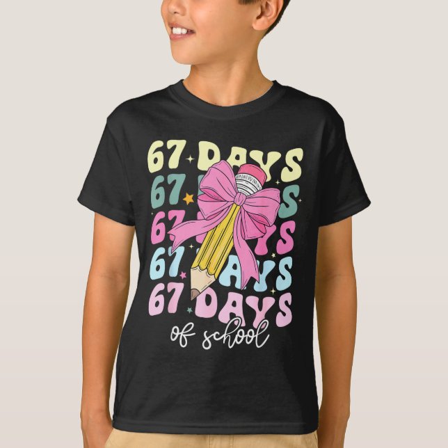 Camiseta 67 Days Of School Pencil Coquette Bow 67th Day Of  (Anverso)