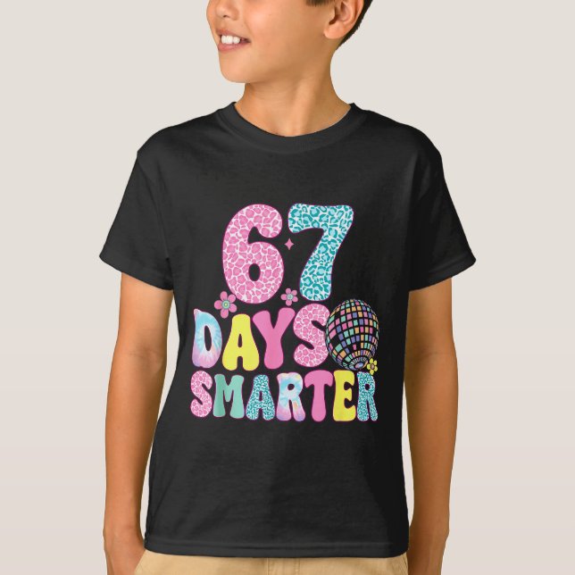 Camiseta 67 Days Smarter Rainbow Back To School Teacher Kid (Anverso)