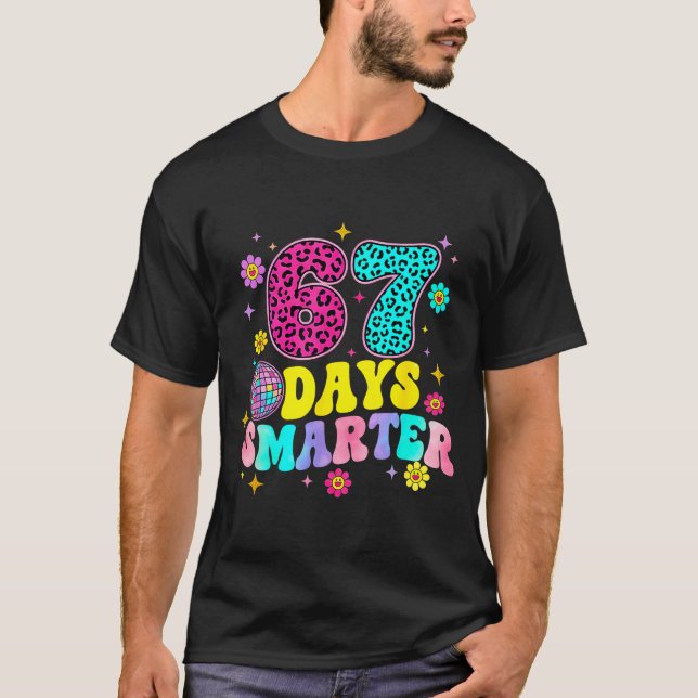 Camiseta 67 Days Smarter School Funny 67 Teachers Students  (Anverso)