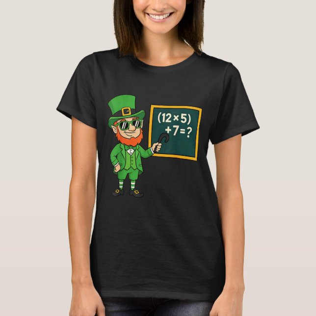 Camiseta 67 Funny St Patricks Day Math Teacher Meme Six Sev (Anverso)