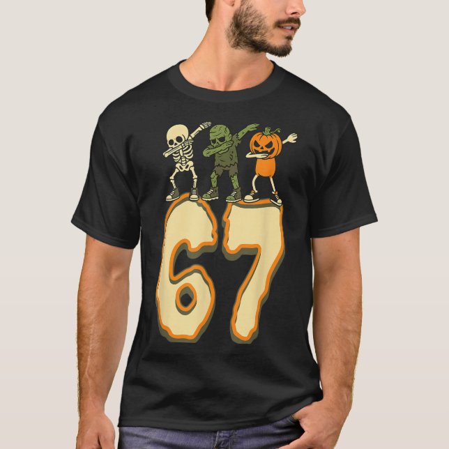 Camiseta 67 Halloween Meme 6 7 Numbers Six Seven Funny Kids (Anverso)
