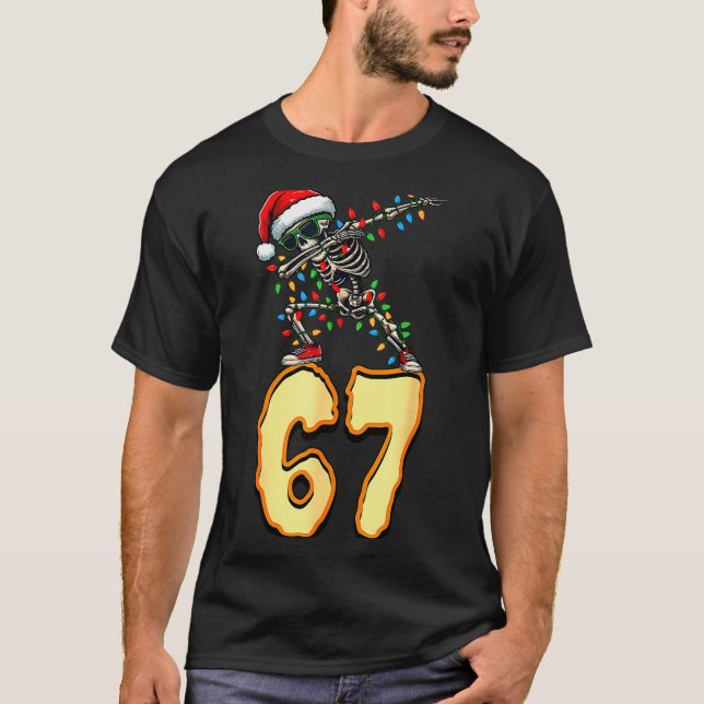 Camiseta 67 Halloween Meme 6 7 Numbers Six Seven Funny Kids (Anverso)