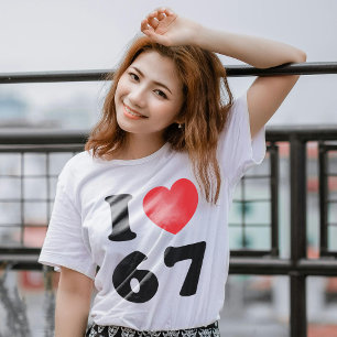 Camiseta 67 Meme gracioso que amo seis cumpleaños número 67