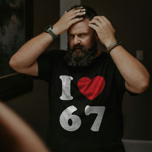 Camiseta 67 Meme gracioso que amo seis cumpleaños número 67