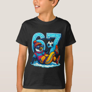 Camiseta 67 Regalo de meme divertido de fútbol de pingüino