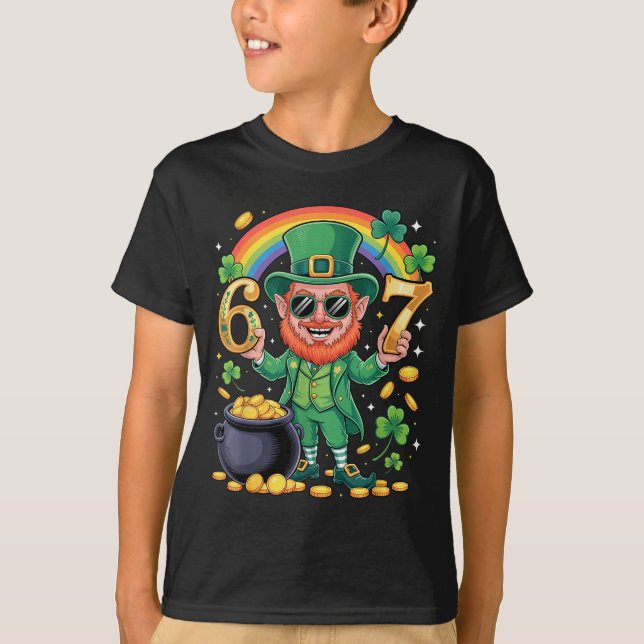 Camiseta 67 Six Seven Funny 6 7 Meme St Patricks Day Leprec (Anverso)