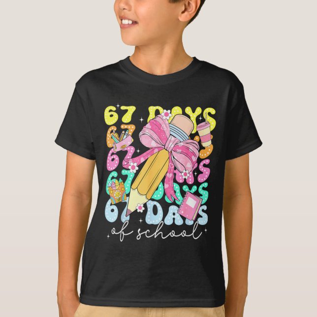 Camiseta 67th Day Of School 67 Days Pencil Coquette Bow Mem (Anverso)