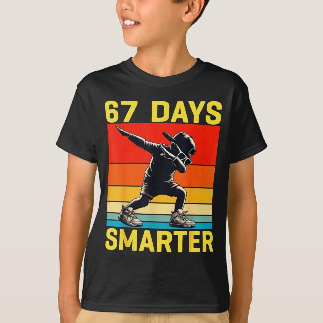 Camiseta 67th Day Of School 67 Days Smarter Dabbing Six Sev (Anverso)