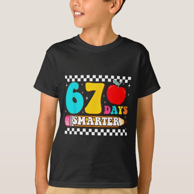 Camiseta 67th Day Of School 67 Days Smarter Teacher Boy Gir (Anverso)