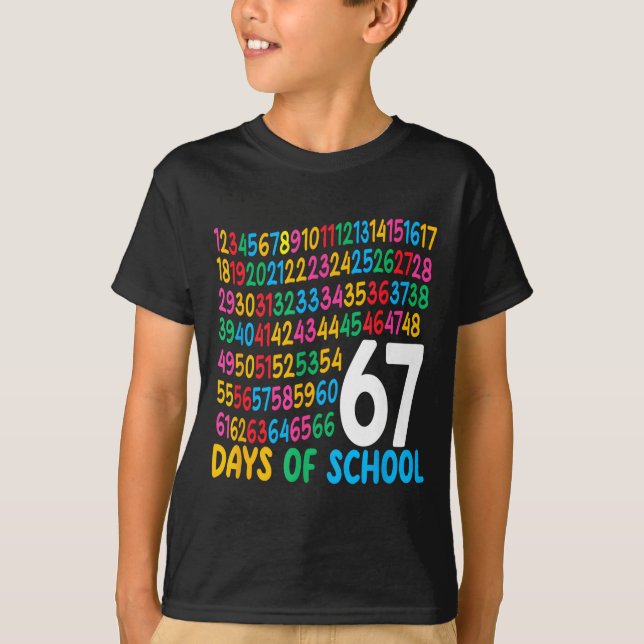 Camiseta 67th Day Of School 67 Math Numbers Teacher Kids 67 (Anverso)