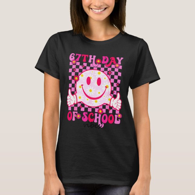 Camiseta 67th Day Of School Vibes 67 Meme Cute Smile Face T (Anverso)