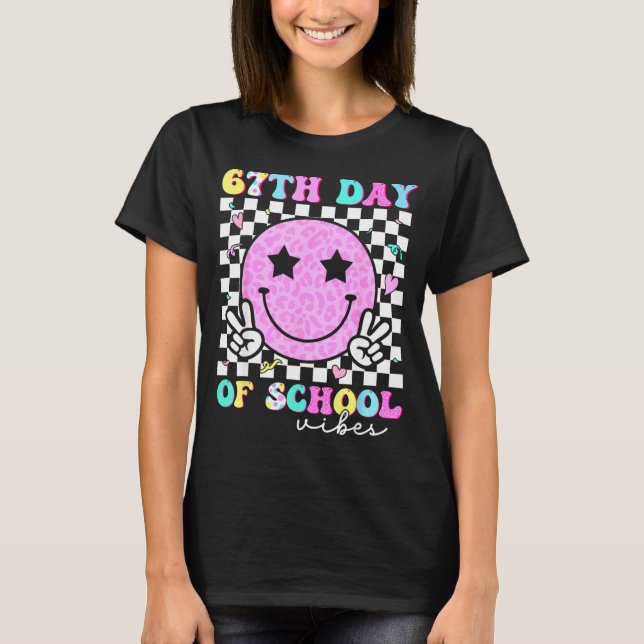 Camiseta 67th Day Of School Vibes Smile Face 67 Six Seven M (Anverso)