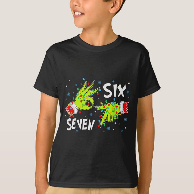 Camiseta 6 7 Six Seven Gen Z Alpha Meme Slang Holiday Merry (Anverso)