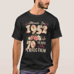 Camiseta 70 Year Old   Vintage 1952 70th Birthday For Women<br><div class="desc">70 Year Old   Vintage 1952 70th Birthday For Women Girl.</div>