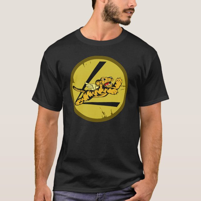 Camiseta 74.o Remiendo de la herencia del escuadrón de caza (Anverso)