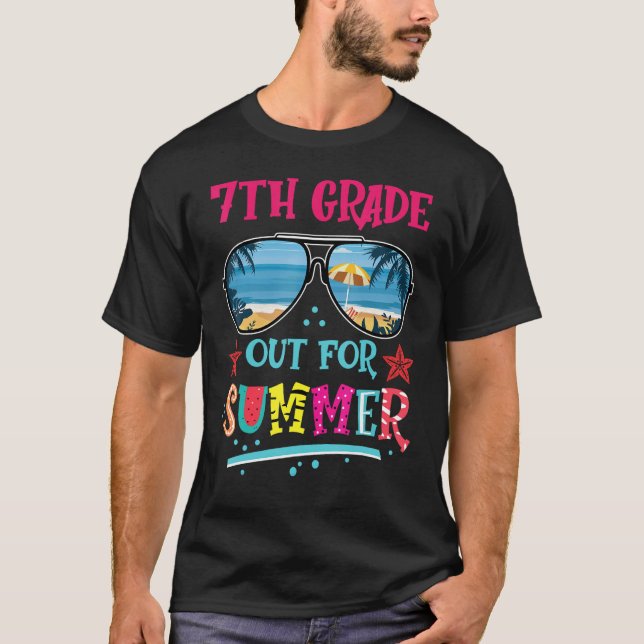 Camiseta 7th Grade Out For Summer Happy Last Day Of School  (Anverso)