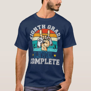 Camiseta 8th Grade Level Complete Gamer Class Of 2022 Gradu