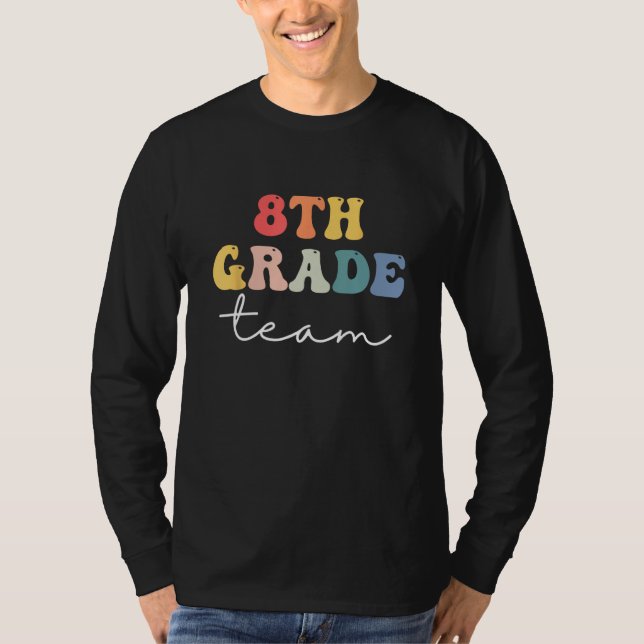 Camiseta 8th Grade Team Retro Groovy Women Happy First Day  (Anverso)