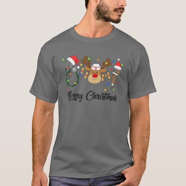 Camiseta 8Vev Navidades de Enfermeras Leopardo Feliz Navida (Anverso)