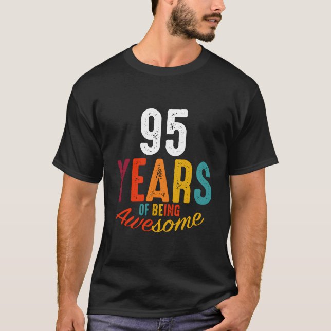 Camiseta 95 Years Of Being Awesome Py (Anverso)