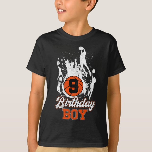 Camiseta 9.º cumpleaños Tema del básquetbol Niño de 9 años  (Anverso)
